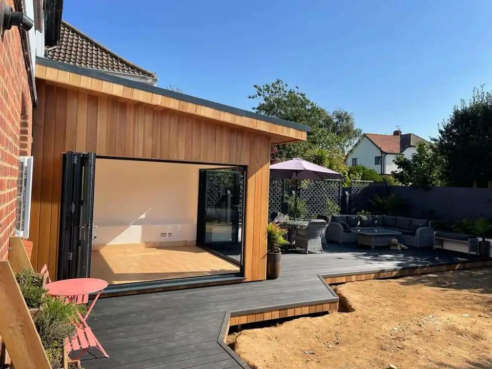 6 Pane Aluminium Bifolding Door - Image 6