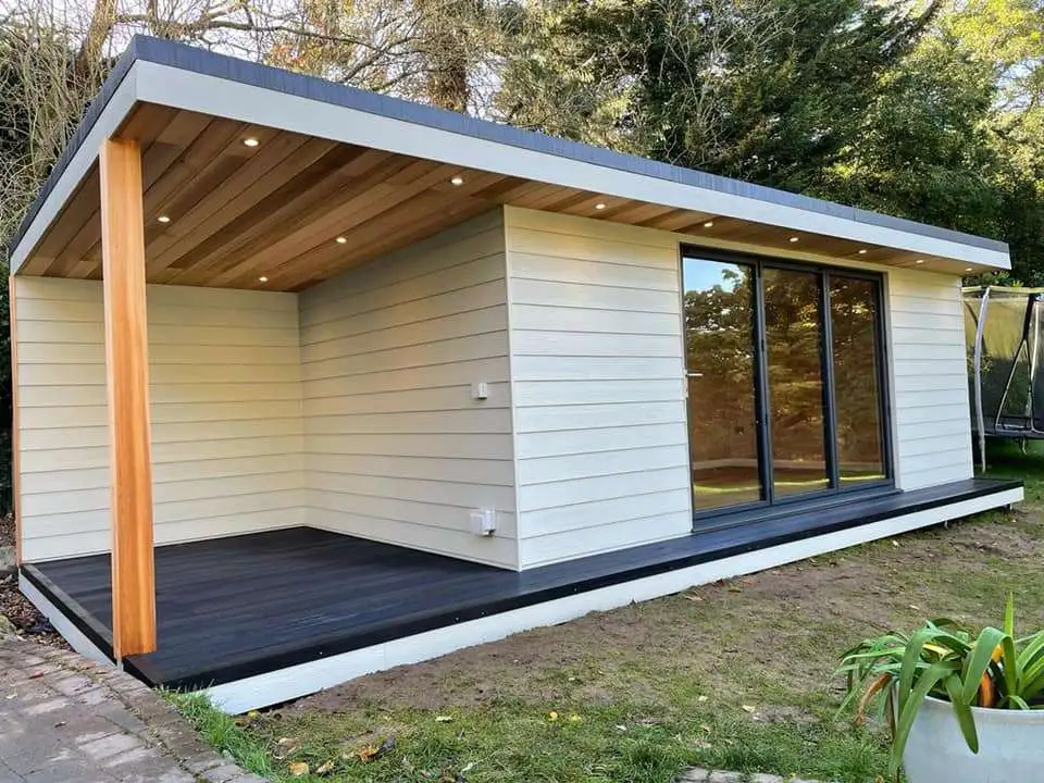 6 Pane Aluminium Bifolding Door - Image 5